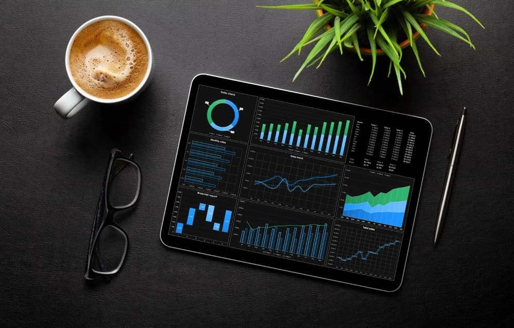 HR dashboard (2)